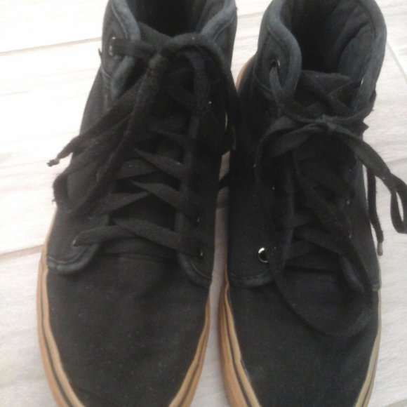 Fila Black Canvas Lace Up  Sneakers Size 7.5M Make Offer - Picture 2 of 8